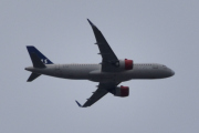 Morten 27 april 2023 - SAS over Høyenhall, jeg tror det er SAS Scandinavian Airlines som kommer med sin Airbus A320-251N