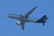 Morten 22 april 2023 - Lufthansa over Høyenhall
