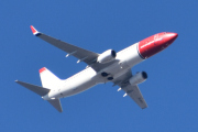 Morten 4 april 2023 - SE-RPT over Høyenhall, det er Norwegian Air Sweden AOC som kommer med sin Boeing 737-8JP som er over 7 år gammelt