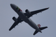 Morten 9 april 2023 - TAP Air Portugal over Høyenhall