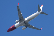 Morten 17 august 2023 - LN-NII over Høyenhall, det er Norwegian Air Shuttle AOC som kommer med sin Boeing 737-8JP fra 2014. Mitt første bilde av denne er 30 august 2021 og da hadde den navnet J.C.H. Ellehammer