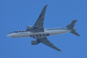 Morten 18 august 2023 - A7-BFO over Høyenhall, det er Qatar Airways Cargo som kommer med sin Boeing 777-FDZ fra 2018. Jeg tok mitt første bilde 4 november 2021, men det kan komme flere