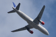 Morten 18 august 2023 - OY-KAN over Høyenhall, det er SAS Scandinavian Airlines som kommer med sin Airbus A320-232 fra 2006 og heter Refil Viking. Jeg har sett den to ganger før men aldri sitert Refil Viking. Refil Björnsson (ca. 850?) var en svensk prins, barnebarn av Ragnar Lodbrok, som angivelig blomstret i tidlig vikingtid og hadde en viss dynastisk...