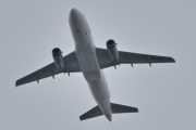 Morten 19 august 2023 - OY-KBR over Høyenhall, det er SAS Scandinavian Airlines som kommer med sin Airbus A319-131 fra 2007 og heter Sten Viking. Jeg tok mitt første bilde 6 desember 2021 og har 11 bilder totalt. Men nå kommer det et småfly med navnet LN-TEX som jeg må ta meg av