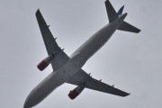 Morten 20 juli 2023 - OY-KAL over Høyenhall, det er SAS Scandinavian Airlines som kommer med sin Airbus A320-232 som er fra 2006 og heter Jon Viking. Jeg siterer: Jon Vidar Sigurdsson... Det er en myte at det norske samfunnet i vikingtiden var et ættesamfunn. Vennskap var det...