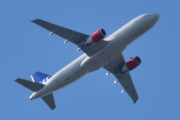 Morten 27 juli 2023 - OY-KAL over Høyenhall, det er SAS Scandinavian Airlines som kommer med sin Airbus A320-232 som er fra 2006 og heter Jon Viking. Jeg har et bilde fra 16 desember 2021, men jeg er nok ikke helt ferdig her