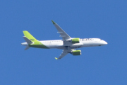 Morten 23 juni 2023 - airBaltic over Høyenhall