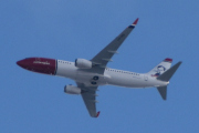 Morten 1 mai 2023 - LN-NIQ over Høyenhall
