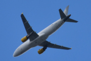 Morten 17 mai 2023 - Vueling Airlines over Høyenhall