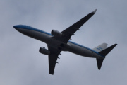 Morten 2 mai 2023 - PH-BXW over Høyenhall, jeg tror det er KLM Royal Dutch Airlines som kommer med sin Boeing 737-8K2 som er over 15 år gammelt og heter Patrijs / Partridge. Det er faktisk Rapphøne på norsk