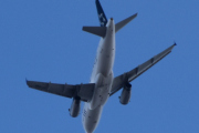 Morten 3 mai 2023 - OY-KBR over Høyenhall, det er SAS Scandinavian Airlines som kommer med sin Airbus A319-131 som er over 15 år gammelt og heter Sten Viking og er malt i Star Alliance farger. Men hvem er Sten Viking?