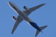Morten 4 mai 2023 - EI-SIX klokken 12.28 over Høyenhall, det er SAS Connect som kommer med sin Airbus A320-251N som er 2 måneder gammelt og heter Sigfrygg Viking. Navnet Sigfrygg sa meg ikke noe, men kanskje De tre stjerneblomstene...