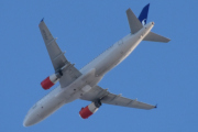 Morten 1 mars 2023 - OY-KAP over Høyenhall, det er SAS Scandinavian Airlines som kommer med sin Airbus A320-232 som er 16 år gammelt og heter Viglek Viking