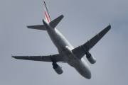 Morten 1 september 2023 - F-GUGQ over Høyenhall, det er Air France som kommer med sin Airbus A318-111 fra 2007. Den så jeg første gang 23 juli 2021, og har kun sett den en gang