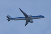 Morten 27 april 2023 - KLM over Høyenhall, denne var for langt unna