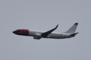 Morten 27 april 2023 - Norwegian over Høyenhall, kan det være Norwegian Air Shuttle AOC med sin Boeing 737-8JP?