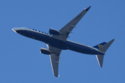 Morten 19 april 2023 - G-RUKD over Høyenhall, det er Ryanair UK som kommer med sin Boeing 737-8AS som er over 15 år gammelt