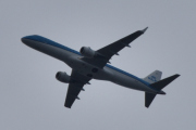 Morten 24 juni 2023 - KLM over Høyenhall, det er nok litt for tidlig på morgenen enda
