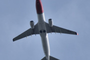 Morten 29 mai 2023 - LN-NIO over Høyenhall, det er Norwegian Air Shuttle AOC som kommer med sin Boeing 737-81M som er over 14 år gammelt og har UNICEF på halen, som vi har dokumentert i pinsen