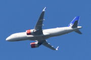 Morten 5 juni 2023 - SE-ROR over Hakadal, jeg tror det er SAS Scandinavian Airlines som kommer med sin Airbus A320-251N som er over 3 år gammelt og heter Gandalf Viking