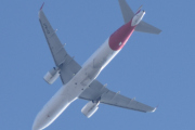 Morten 9 april 2023 - EC-NJY over Høyenhall, det er Iberia Airlines som kommer med sin Airbus A320-251N som er over 2 år gammelt og heter #GRACIASHÉROES