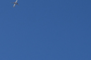 Morten 9 april 2023 - LN-RGL og jetflyet over Høyenhall, her ser vi begge to
