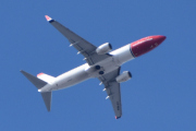 Morten 1 april 2024 - LN-NHA over Høyenhall, det er Norwegian Air Shuttle AOC som kommer med sin Boeing 737-8JP som er fra 2014. Det var 26 april 2019 jeg tok mitt første bilde av deg