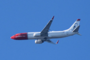 Morten 18 april 2024 - LN-DYM over Høyenhall