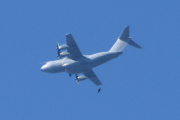 Morten 30 august 2024 - Airbus A400M Atlas over Høyenhall, her fikk vi med en svale også