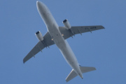 Morten 3 juli 2024 - F-HZFM over Høyenhall, det er Air France som kommer med sin Airbus A320-214 fra 2013 og heter Figari. Den har jeg ikke sett før og må siteres. Figari er en kommune i det franske departementet Corse-du-Sud på øya Korsika i Frankrike