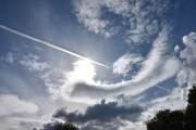 Morten 3 juli 2024 - Jetfly over Høyenhall, her fikk vi med solen også. Jeg har faktisk ikke tatt bilde av et jetfly 3 juli før