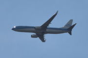 Morten 31 juli 2024 - KLM Royal Dutch Airlines over Høyenhall, klokken er 10.50 og dem kommer med sin Boeing 737. Jeg har mange bilder av KLM i juli 2020 som må rettes litt på ser jeg