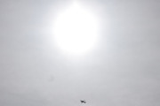 Morten 2 mai 2024 - SE-ROX over Høyenhall, jeg tror det er SAS Scandinavian Airlines som kommer med sin Airbus A320-251N som vi for sammen med solen