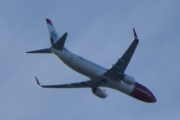 Morten 2 mai 2024 - SE-RPR over Høyenhall, her kom jeg for sent, men jeg kjenner igjen helten. Det er Norwegian Air Sweden AOC som kommer med sin Boeing 737-8JP som er fra 2015 og heter N.F.S. Grundtvig. Denne har jeg fulgt siden 30 august 2018 da den fløy under Norwegian Air International. Så den 31 januar 2021 da den fløy under Norwegian Air Sweden