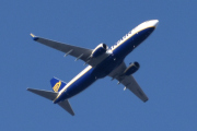 Morten 21 mars 2024 - G-RUKK over Høyenhall, det er Ryanair UK som kommer med sin Boeing 737-8AS fra 2009