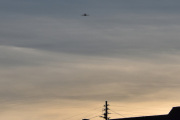 Morten 23 november 2024 - 4X-ICA over Høyenhall, det er Challenge Airlines IL som kommer med sitt store fly, og solen har akkurat blitt borte bak hustakene