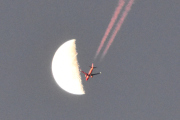 Morten 23 november 2024 - Norwegian over Høyenhall, dem er veldig nærme, er dem på kollisjonskurs?