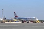 Liv 30 oktober 2024 - Kan det være OE-LBY som er Austrian Airlines sin Airbus A320-214 fra 2012 og som heter Carnuntum?