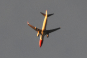 Morten 1 september 2024 - Norwegian over Høyenhall, det er det første flyet i september og klokken er 06.12. Jeg tok et bilde 1 september 2019 som har en helt på halen. Den vil bli identifisert senere