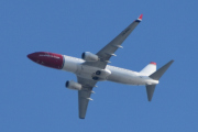 Morten 18 september 2024 - LN-ENU over Høyenhall, det er Norwegian Air Shuttle AOC som kommer med sin Boeing 737-8JP fra 2015. Den het EI-FHJ helt frem til august 2021, så her må jeg finne noe