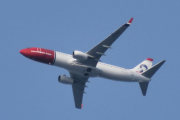 Morten 2 mai 2024 - LN-NIP over Høyenhall, det er Norwegian Air Shuttle AOC som kommer med sin Boeing 737-86N fra 2013 og heter Gidsken Jakobsen. 26 mai 2023 er vel den nærmeste datoen jeg har