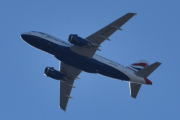 Morten 11 april 2025 - G-DBCG over Høyenhall, det er British Airways som kommer med sin Airbus A319-131 fra 2006. Den har jeg bare sett to ganger før, det var 2 mai 2023 og 17 august 2023