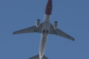 Morten 15 april 2025 - SE-RPD over Høyenhall, det er Norwegian Air Sweden AOC som kommer med sin Boeing 737-8JP fra 2016. Den så jeg 19 april 2024 også