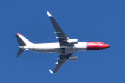 Morten Langfredag 18 april 2025 - LN-ENO over Høyenhall, det er Norwegian Air Shuttle AOC som kommer med sin Boeing 737-8JP fra 2017. Jeg har ikke sett dem i påsken før, men jeg så dem kanskje 23 april 2024. God påske