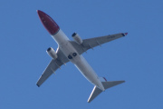 Morten 25 april 2025 - LN-NOD over Høyenhall, det er Norwegian Air Shuttle AOC som kommer med sin Boeing 737-8Q8 fra 2008 og som het Sonja Henie