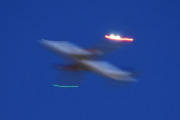 Morten 3 april 2025 - Stort fly over Høyenhall, klokken er 20.56 og dem er på vei til Gardermoen. Men nå går jeg å legger meg, skal på tur i helgen