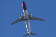 Morten 7 april 2025 - SE-RRE over Høyenhall, det er Norwegian Air Sweden AOC som kommer med sin Boeing 737-8JP fra 2010 og helten heter Ludvig Holberg. Jeg har ikke sett den i april før og har bare 8 bilder av den