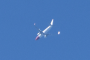 Morten 12 august 2025 - Norwegian over Høyenhall, klokken er 11.51 og jeg følger et annet fly når jeg ser denne her. Dem er på vei til varmere strøk. Jeg så dem 12 august 2018 også som var en fin dag med Norwegian