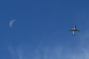 Morten 17 august 2025 - SE-RRF over Høyenhall, det er Norwegian Air Sweden AOC som kommer med sin Boeing 737-8JP fra 2010 som har helten Fridtjof Nansen på halen