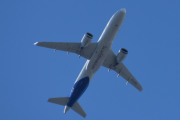 Morten 17 august 2025 - SE-RUR over Høyenhall, klokken er 13.43 og det er  SAS Scandinavian Airlines som kommer med sin Airbus A320-251N fra mai 2024 og heter Ragna Viking. Jeg har noen bilder den 5 september 2024 og 16 og 19 mai 2025, men nå kommer det et sjøfly